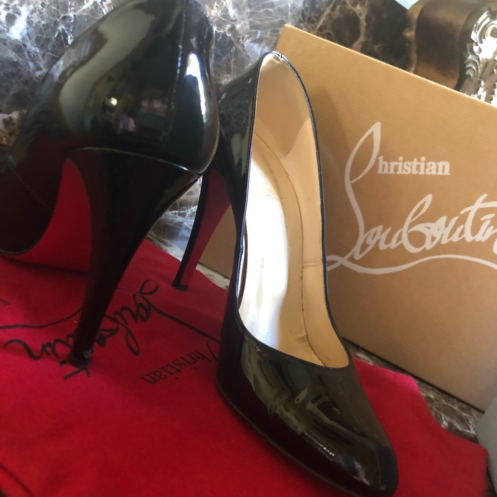 Christian Louboutin Black Pump